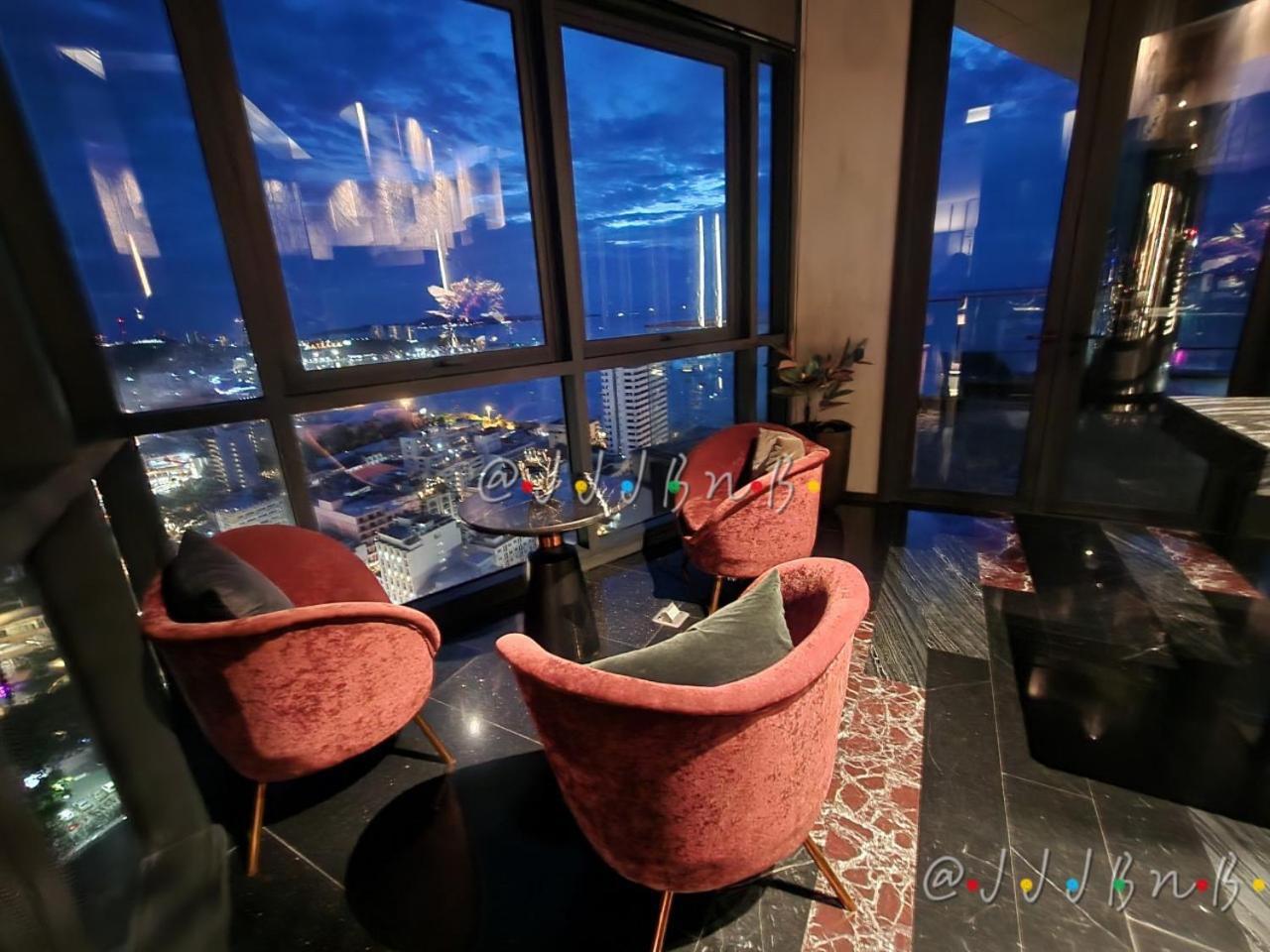 Edge Central Pattaya By Jjj Luaran gambar
